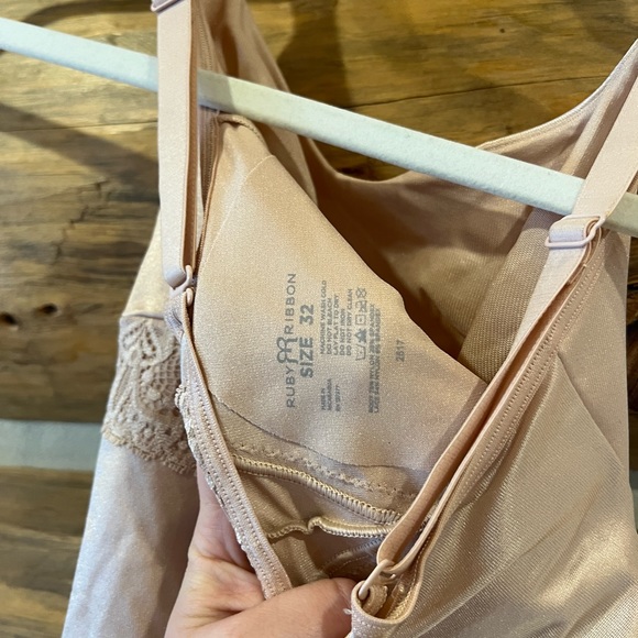 Ruby Ribbon Nude Cami - Picture 6 of 7